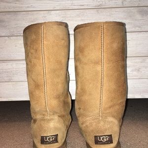 tan Ugh boots. women’s size 7.
